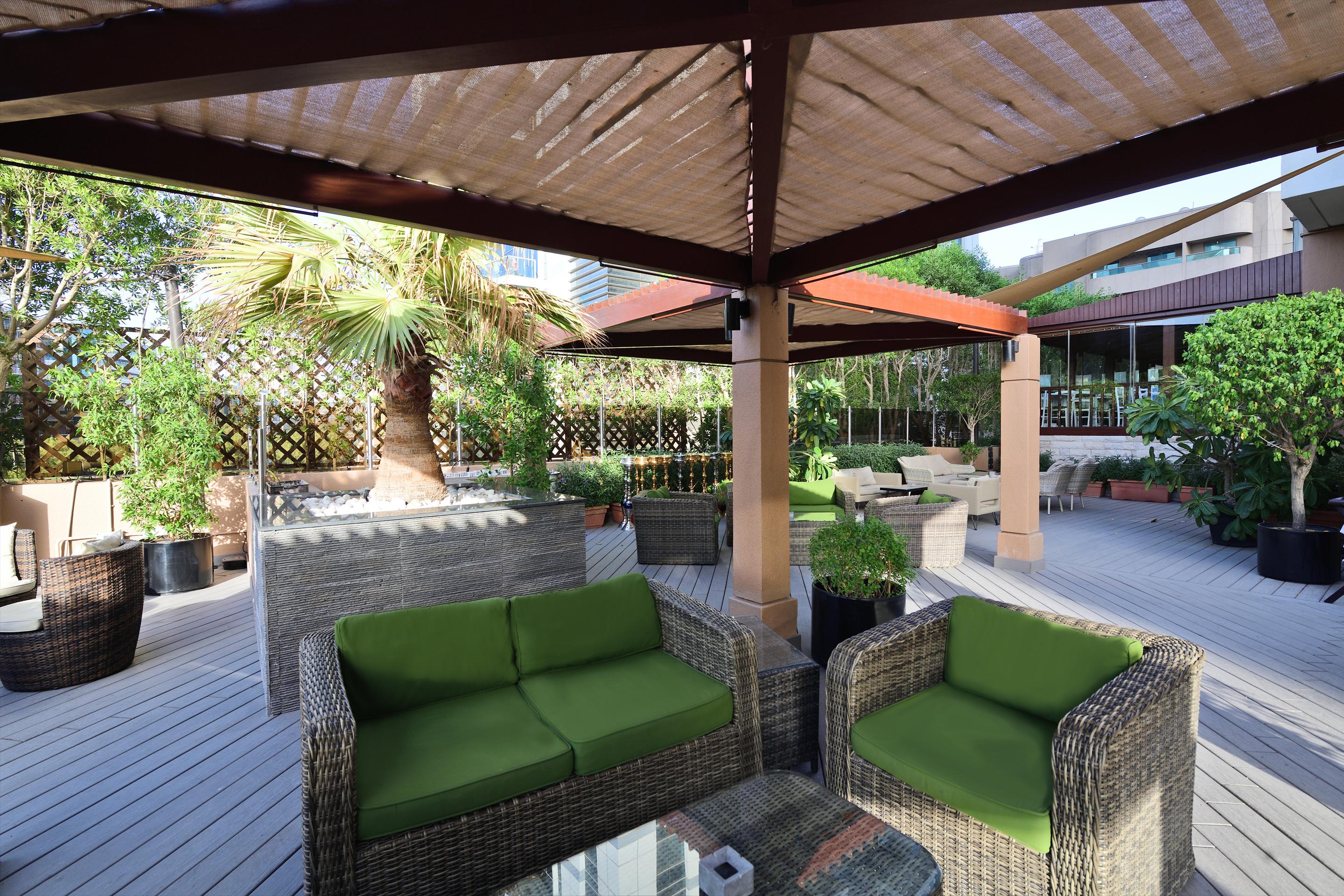 Majestic City Retreat Hotel Дубай Екстериор снимка