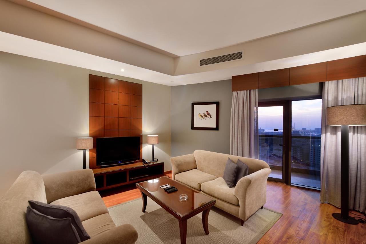 Majestic City Retreat Hotel Дубай Екстериор снимка